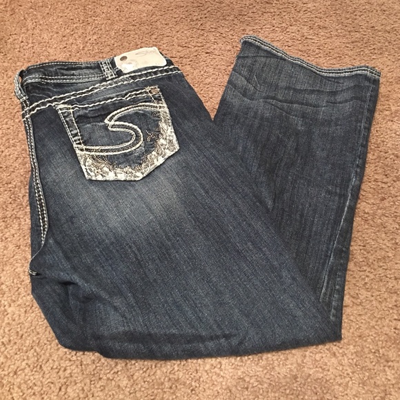 Silver Aiko boot cut jeans. Sz 14 x 31. GUC