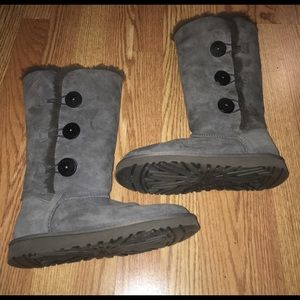 Ugg Boots // size 8 // Gray
