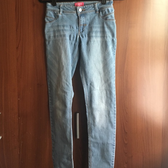 Simple skinny jeans