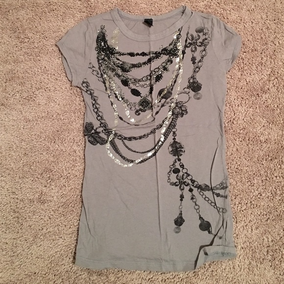 Short sleeved shirt
