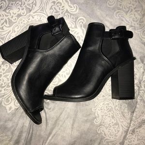 Fall black high heel open toe boots