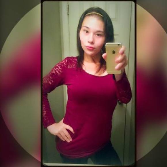 Meet your Posher, Denise