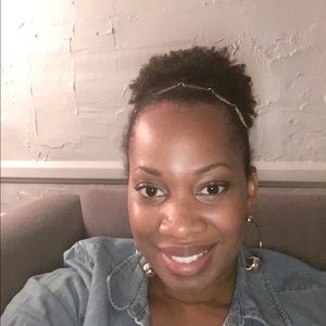 Meet your Posher, Alexandrea