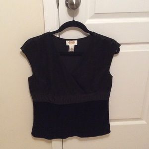 Sleeveless blouse