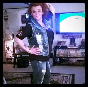 Meet your Posher, Elizabeth scott