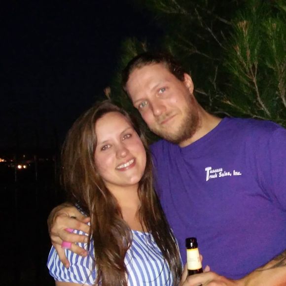 Meet your Posher, Ali - Picture 1 of 1