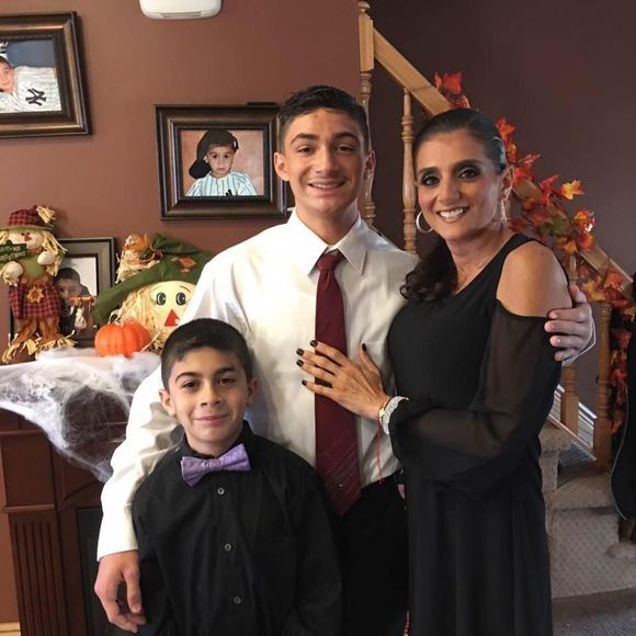 Meet your Posher, Carmela