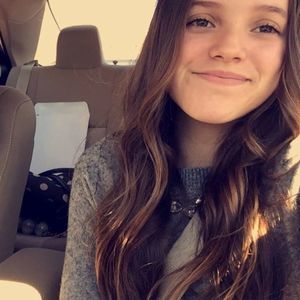 Meet your Posher, Stella