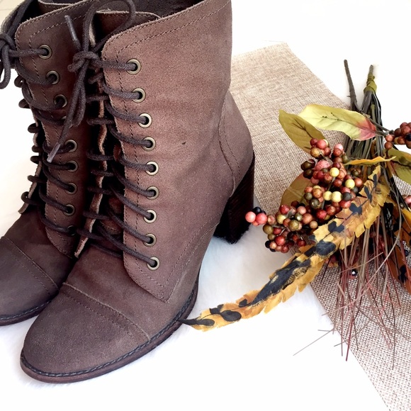 Vince Camuto Victorian Vintage Boot