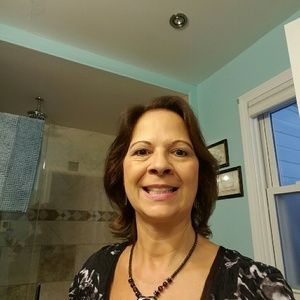 Meet your Posher, Lauri