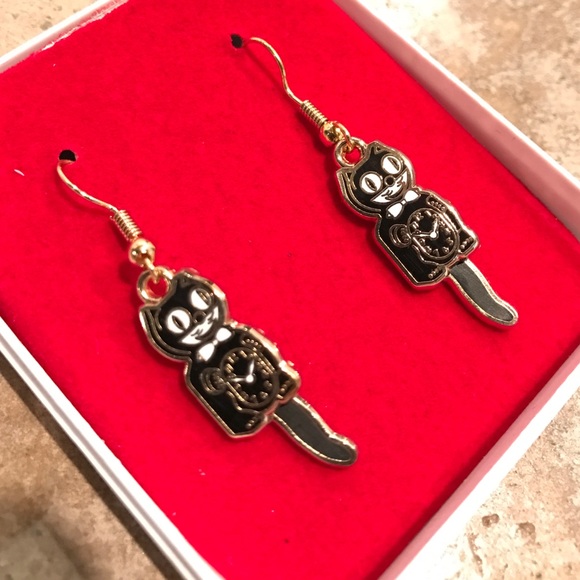 Kit Cat Jewelry - NIB Kit-Cat Clock enamel earrings - hinged tail! Kit Cat Jewelry - NIB Kit-Cat Clock enamel earrings - hinged tail!