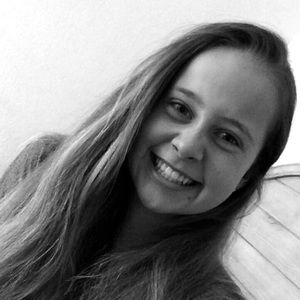 Meet your Posher, Olivia