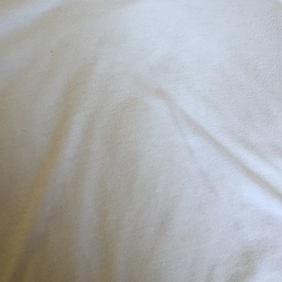 crop top - Picture 2 of 4