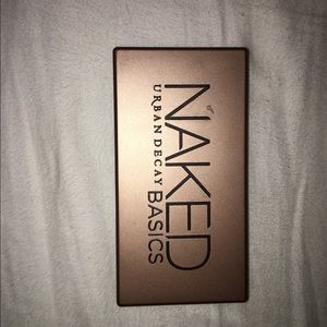 AUTHENTIC URBAN DECAY BASICS PALLET