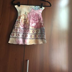 Sleeveless top perfect for beach days🌞👙