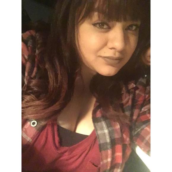 Meet your Posher, Gina