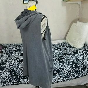 H&M Tops - Grey cover up vest H&M Tops - Grey cover up vest