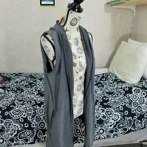 H&M Tops - Grey cover up vest H&M Tops - Grey cover up vest