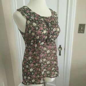 Sleeveless floral top