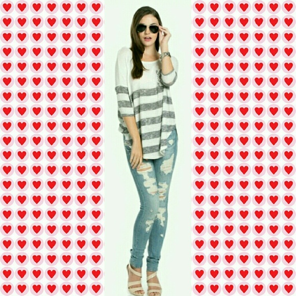 🎉1 LEFT🎉 STRIPED KNIT POCKET TOP - Picture 4 of 4