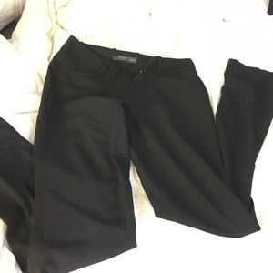 Black size 2 Drew fit pants- The Limited