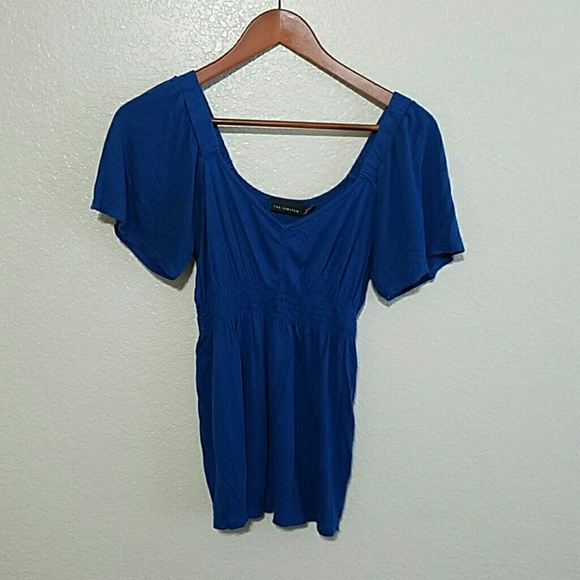 The limited scoop neck shirt