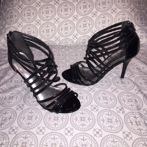 *FINAL SALE* Black Strappy Heels