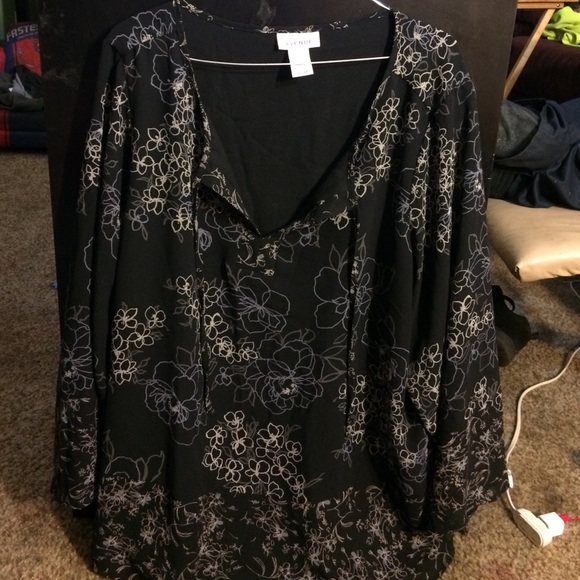 Avenue Sheer Flower Pattern Blouse