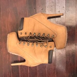 Timberland Inspired Nubuck Heeled Boots