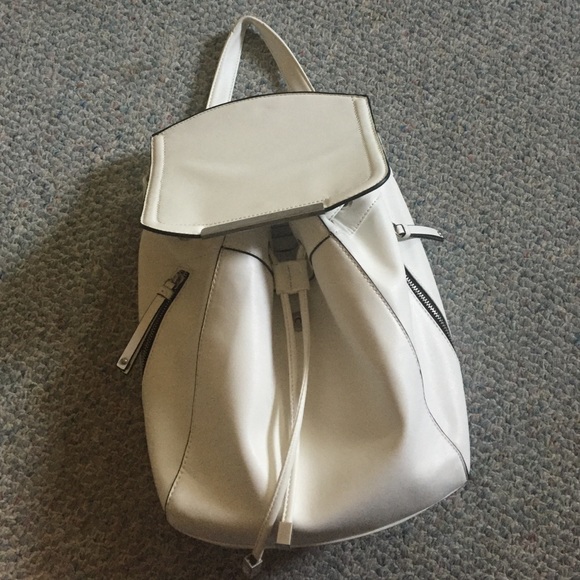 White jaw string backpack