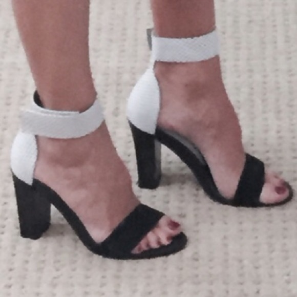 Chinese Laundry Heels Size 7.5