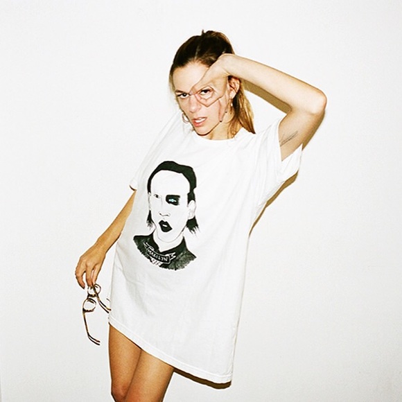 HELLO, THIS IS ME. (MAGGY) - Picture 2 of 3