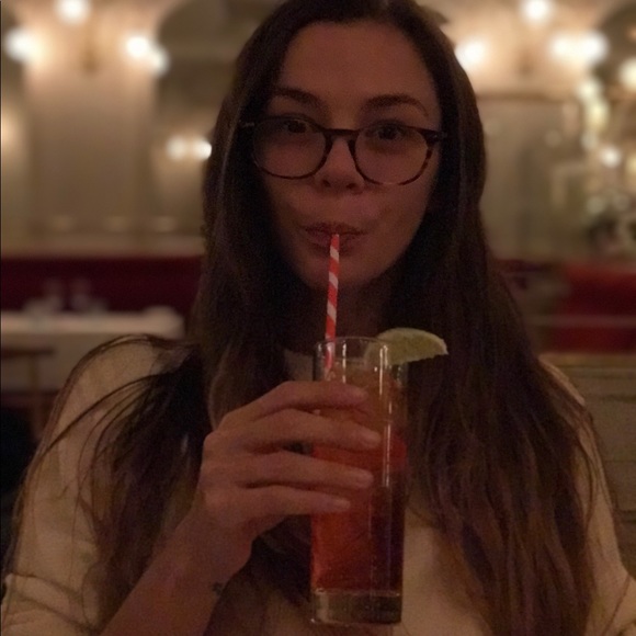 HELLO, THIS IS ME. (MAGGY) - Picture 3 of 3