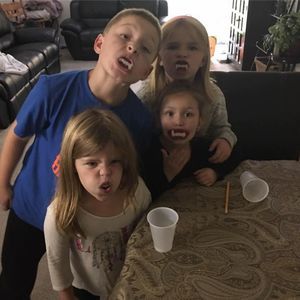 Meet your Posher, Dana