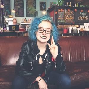 Meet your Posher, Monica