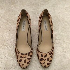 **SOLD**  Steve Madden