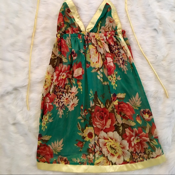 ‼️FINAL PRICE SALE‼️GORGEOUS DRESS! - Picture 3 of 4