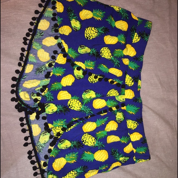Pineapple i'm in love with Derek shorties