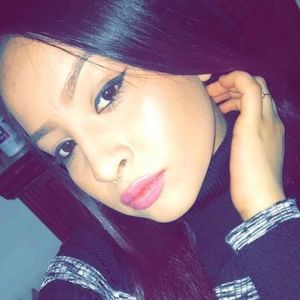 Meet your Posher, Iniabel