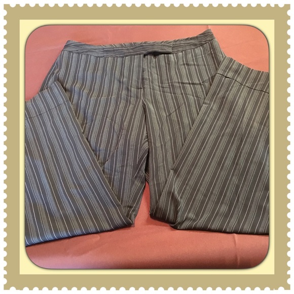 🌼🌼🌼Pants by Alfani size 16 Classic black/ white tiny stripes 🌼🌼🌼