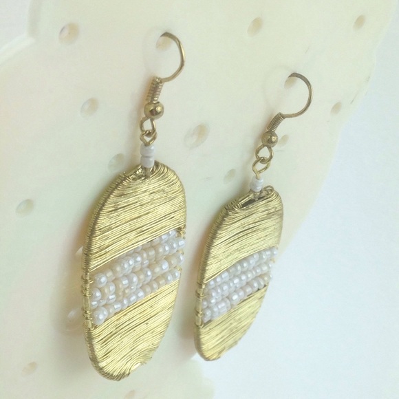 Jewelry - DYTt3 gold wire wrapped oval earrings w pearls Jewelry - DYTt3 gold wire wrapped oval earrings w pearls