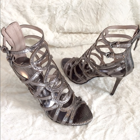 BCBG Maxazria Pewter Metallic Lizard Leather Heels | eBay BCBCMaxAzria Pewter/Metallic Crackle 4in Heels 👠
