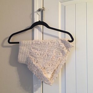 Cream lace shorts