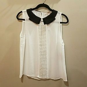 NWT sleeveless white & black collared blouse