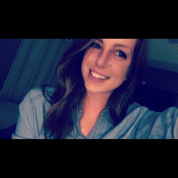 Meet your Posher, Marissa