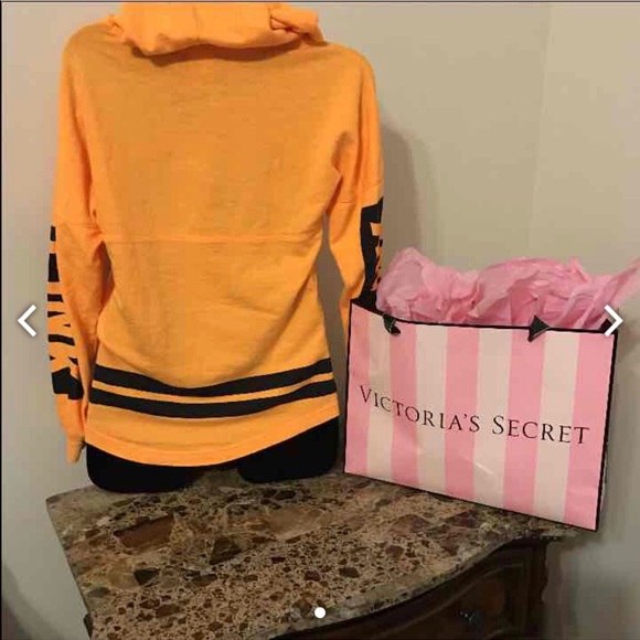SOLD-PINK hoodie - Picture 2 of 3