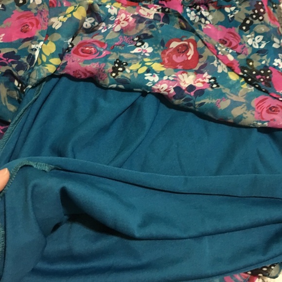 Flower dress w/ lining - Picture 4 of 4