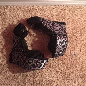 Cheetah print silver. Black heels