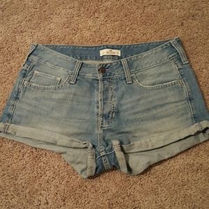 SALE ON SUMMER ITEMS!!??? Hollister Jean Shorts