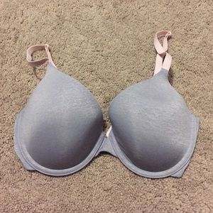 Victorias Secret Tshirt bra